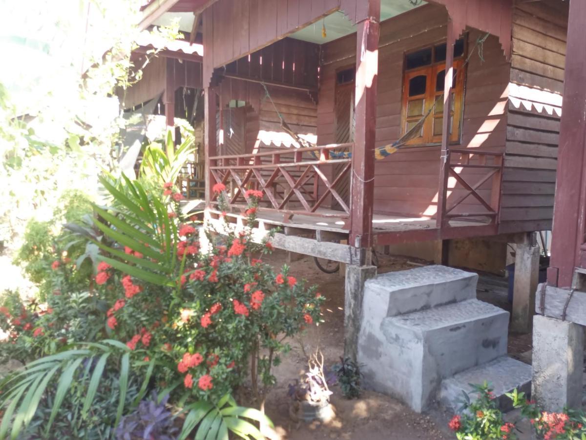 Hotel Kulap Kao Bungalow Ban Seme Lai Exterior foto